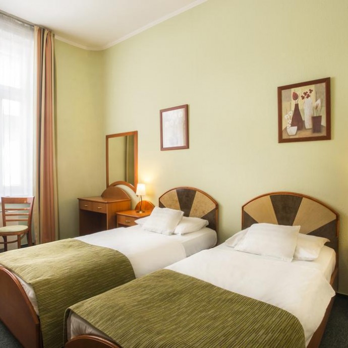 Baross City Hotel 11